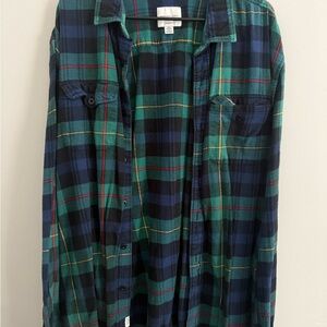 American Eagle Outfitters Green and Blue Plaid Button-Up Shirt